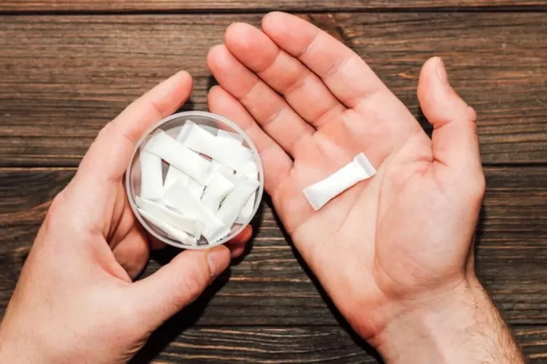 Nicotine Pouches: What Are The Benefits and How Do You Use Them?