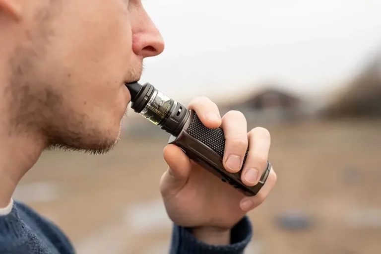 Vape Mods vs. Vape Pens: What’s the Difference?